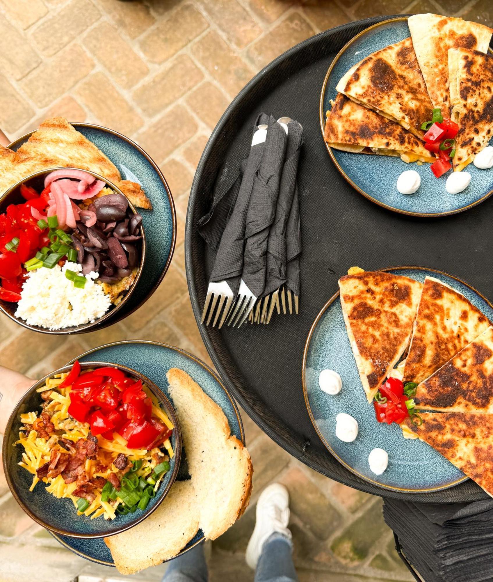 Seven Cafe & Hotel 포그라데츠 외부 사진